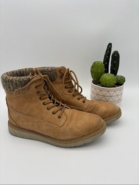 Cliffs White Mountain Tan Lace Up Boots Knit Cuff Size 10M